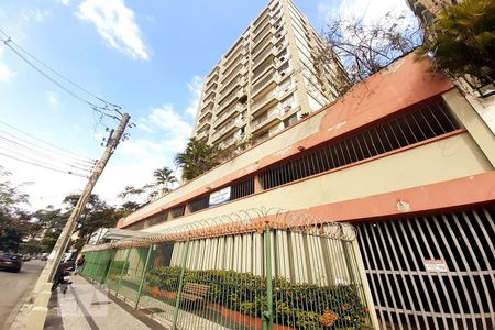 Apartamento à venda com 59m², 1 quarto e 1 vagaFachada