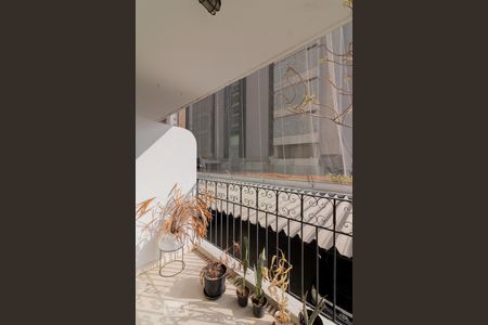 Varanda Sala de apartamento para alugar com 3 quartos, 75m² em Vila Olímpia, São Paulo