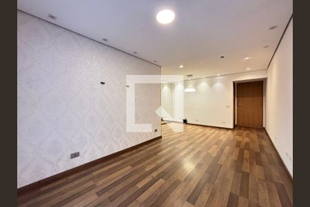 Sala de apartamento para alugar com 3 quartos, 75m² em Vila Olímpia, São Paulo