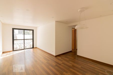 Detalhe Sala de apartamento para alugar com 3 quartos, 75m² em Vila Olímpia, São Paulo
