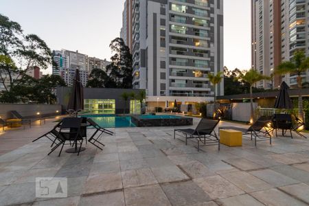 Apartamento para alugar com 39m², 1 quarto e 1 vaga Apartamento para alugar com 39m², 1 quarto e 1 vagaÁrea comum - Piscina