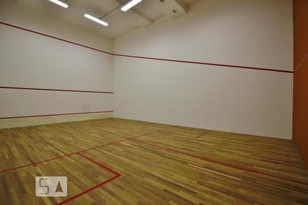 Apartamento para alugar com 39m², 1 quarto e 1 vaga Apartamento para alugar com 39m², 1 quarto e 1 vagaQuadra de squash