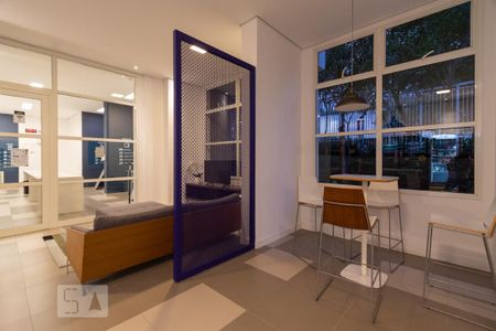 Apartamento para alugar com 39m², 1 quarto e 1 vaga Apartamento para alugar com 39m², 1 quarto e 1 vagaHall