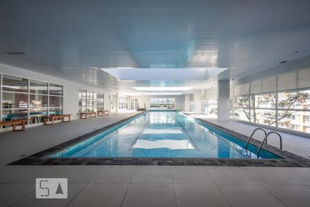 Apartamento para alugar com 39m², 1 quarto e 1 vaga Apartamento para alugar com 39m², 1 quarto e 1 vagaÁrea comum - Piscina coberta