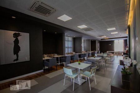 Apartamento para alugar com 39m², 1 quarto e 1 vaga Apartamento para alugar com 39m², 1 quarto e 1 vagaÁrea comum - Salão de festas