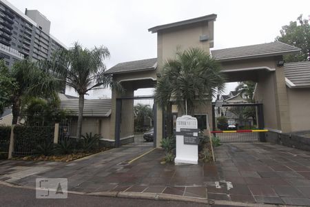 Casa de condomínio à venda com 443m², 4 quartos e 4 vagasFACHADA CONDOMINIO