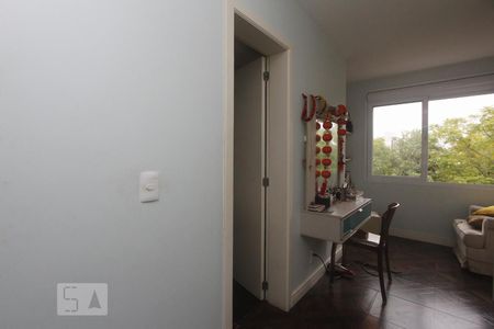 Casa de condomínio à venda com 443m², 4 quartos e 4 vagasCLOSET