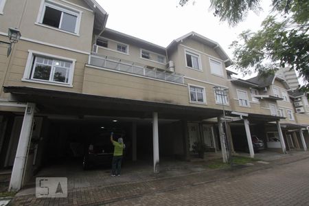 Casa de condomínio à venda com 443m², 4 quartos e 4 vagasFACHADA