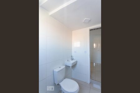 Casa à venda com 50m², 1 quarto e sem vaga Casa à venda com 50m², 1 quarto e sem vagaBanheiro