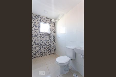 Casa à venda com 50m², 1 quarto e sem vaga Casa à venda com 50m², 1 quarto e sem vagaBanheiro