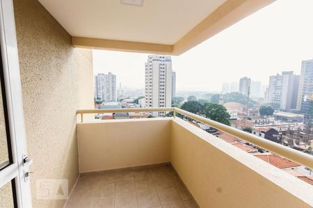 Apartamento à venda com 140m², 3 quartos e 2 vagas Apartamento à venda com 140m², 3 quartos e 2 vagasVaranda