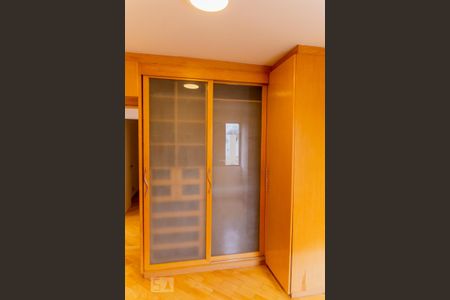 Apartamento para alugar com 60m², 2 quartos e 1 vagaArmário