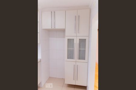 Apartamento para alugar com 60m², 2 quartos e 1 vagaArmário