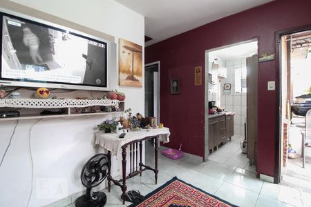 Sala de casa à venda com 3 quartos, 300m² em Jardim Itu Sabará, Porto Alegre