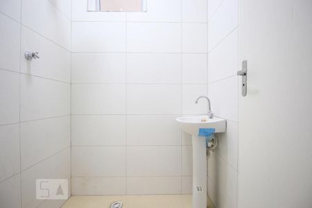 Banheiro de kitnet/studio para alugar com 1 quarto, 20m² em Vila Prudente, São Paulo