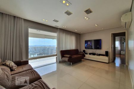 Sala de apartamento para alugar com 3 quartos, 130m² em Vila Firmiano Pinto, São Paulo