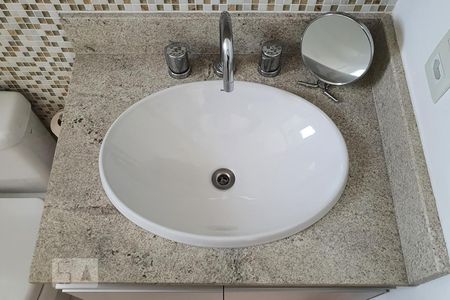 Apartamento para alugar com 130m², 3 quartos e 2 vagasBanheiro da suíte 1