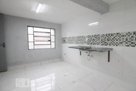 Casa para alugar com 32m², 1 quarto e sem vagasala / cozinha