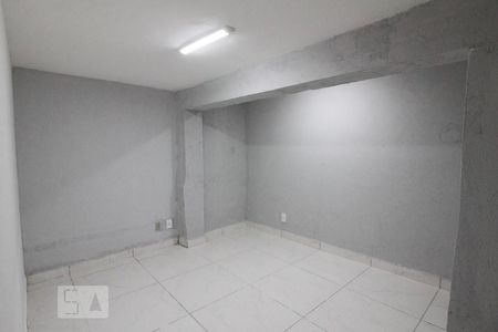 Casa para alugar com 32m², 1 quarto e sem vagaQuarto