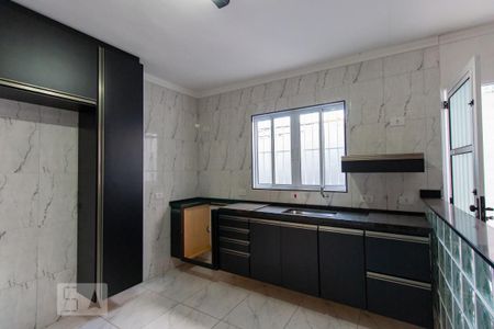 Casa à venda com 141m², 3 quartos e 2 vagasCozinha edícula