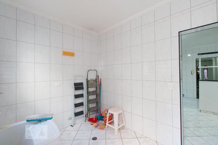 Casa à venda com 141m², 3 quartos e 2 vagasLavanderia