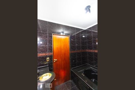 Casa à venda com 141m², 3 quartos e 2 vagasBanheiro 1