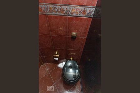 Casa à venda com 141m², 3 quartos e 2 vagasBanheiro 2