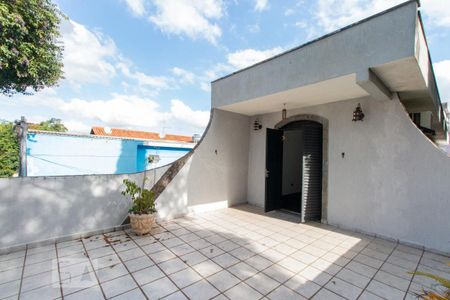 Casa à venda com 141m², 3 quartos e 2 vagasVaranda quarto 1