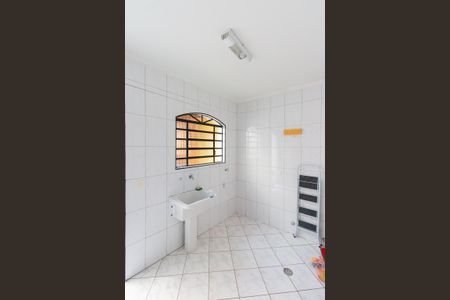 Casa à venda com 141m², 3 quartos e 2 vagasLavanderia