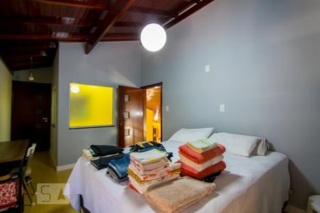 Casa à venda com 348m², 4 quartos e 4 vagasQuarto 2 - Suíte