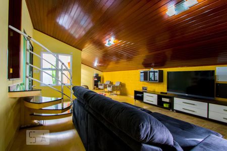 Sala de TV de casa à venda com 4 quartos, 348m² em Parque das Nações, Santo André