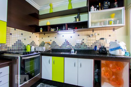 Casa à venda com 348m², 4 quartos e 4 vagasCozinha - Armários