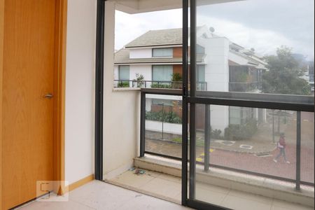 Apartamento à venda com 90m², 3 quartos e 1 vagaSuite Canadense