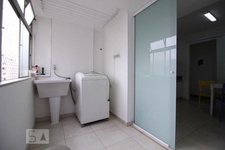 Apartamento à venda com 106m², 3 quartos e 1 vagaÁrea de Serviço