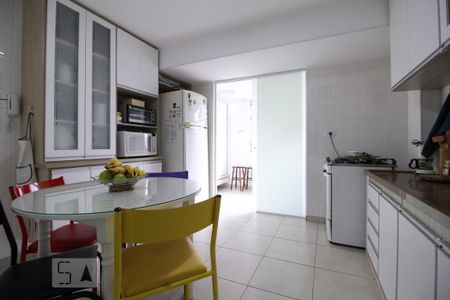 Apartamento à venda com 106m², 3 quartos e 1 vagaCozinha