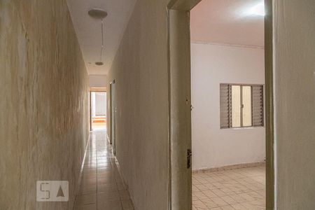 Corredor de casa para alugar com 2 quartos, 130m² em Jardim Aricanduva, São Paulo