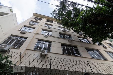 Apartamento à venda com 98m², 3 quartos e 1 vagaFachada