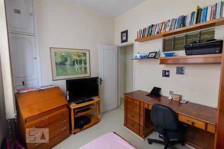 Apartamento à venda com 98m², 3 quartos e 1 vagaQuarto 2