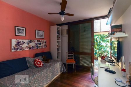 Casa de condomínio à venda com 339m², 4 quartos e 4 vagasQuarto 3