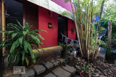 Jardim Interno de casa de condomínio à venda com 4 quartos, 339m² em Itanhangá, Rio de Janeiro