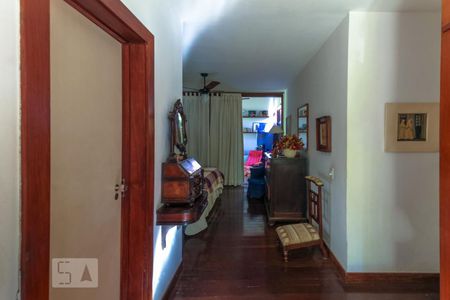 Casa de condomínio à venda com 339m², 4 quartos e 4 vagasSuite Master