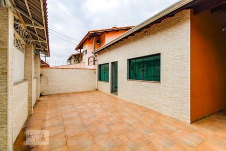 Casa à venda com 50m², 3 quartos e sem vaga Casa à venda com 50m², 3 quartos e sem vagaGaragem