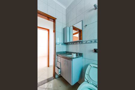 Casa à venda com 50m², 3 quartos e sem vaga Casa à venda com 50m², 3 quartos e sem vagaBanheiro