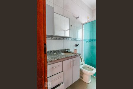 Casa à venda com 50m², 3 quartos e sem vaga Casa à venda com 50m², 3 quartos e sem vagaBanheiro