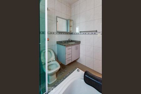 Banheiro da Suíte de casa à venda com 3 quartos, 50m² em Vila Trabalhista, Guarulhos