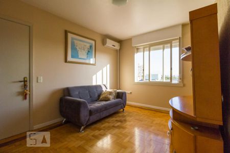 Sala de apartamento para alugar com 2 quartos, 69m² em Vila Ipiranga, Porto Alegre
