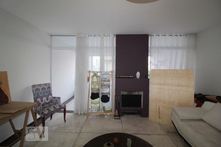 Sala de casa à venda com 3 quartos, 342m² em Olímpico, São Caetano do Sul