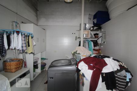 Área serviço de casa à venda com 3 quartos, 342m² em Olímpico, São Caetano do Sul