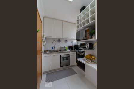 Apartamento para alugar com 102m², 2 quartos e 2 vagasCozinha