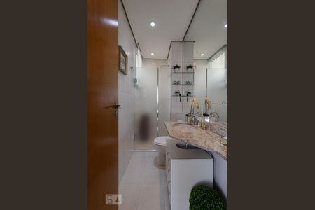 Apartamento para alugar com 102m², 2 quartos e 2 vagasBanheiro Social